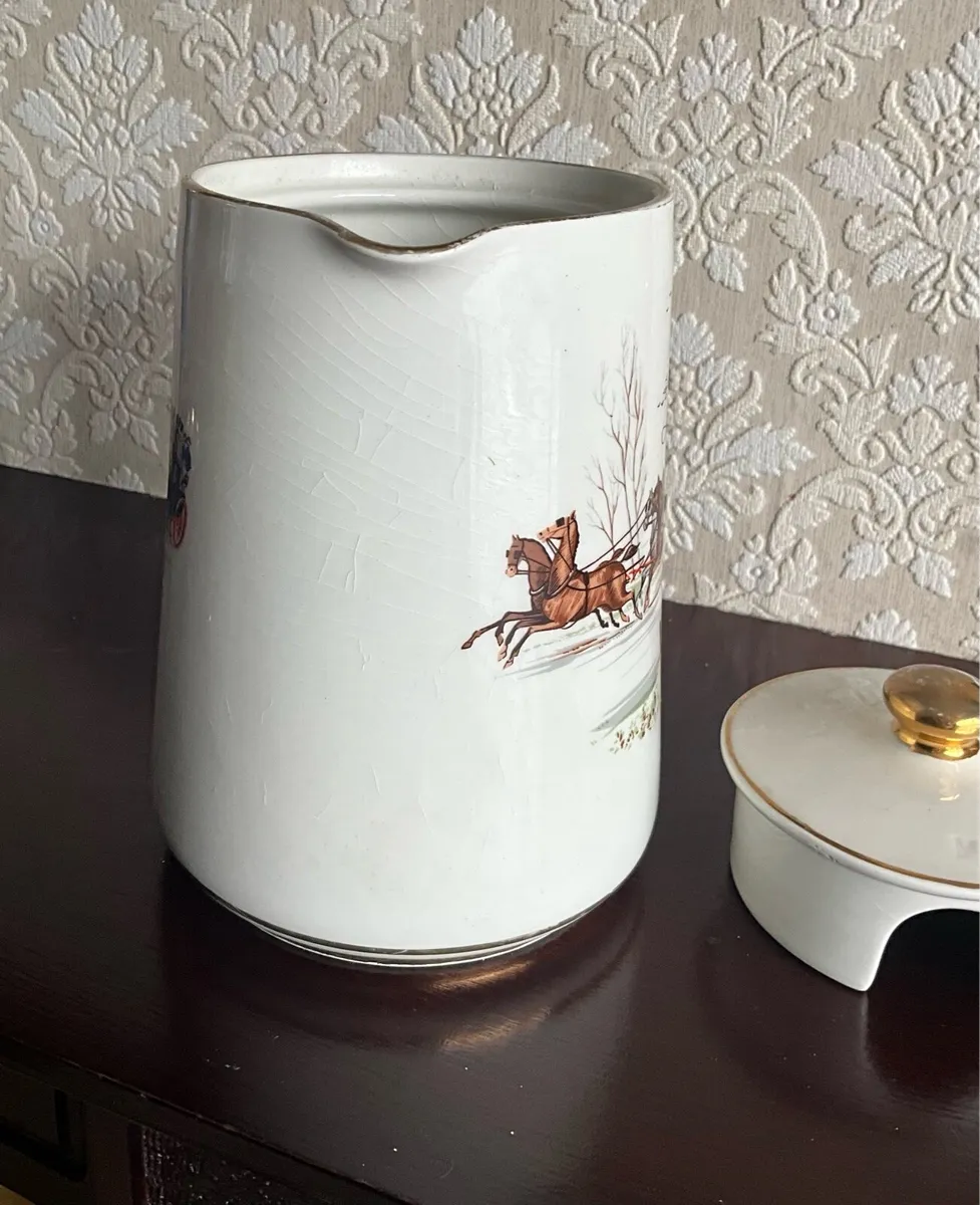 Vintage Carrigaline Jug with Lid - Image 2