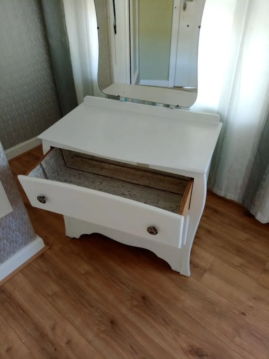 Dressers - Image 3