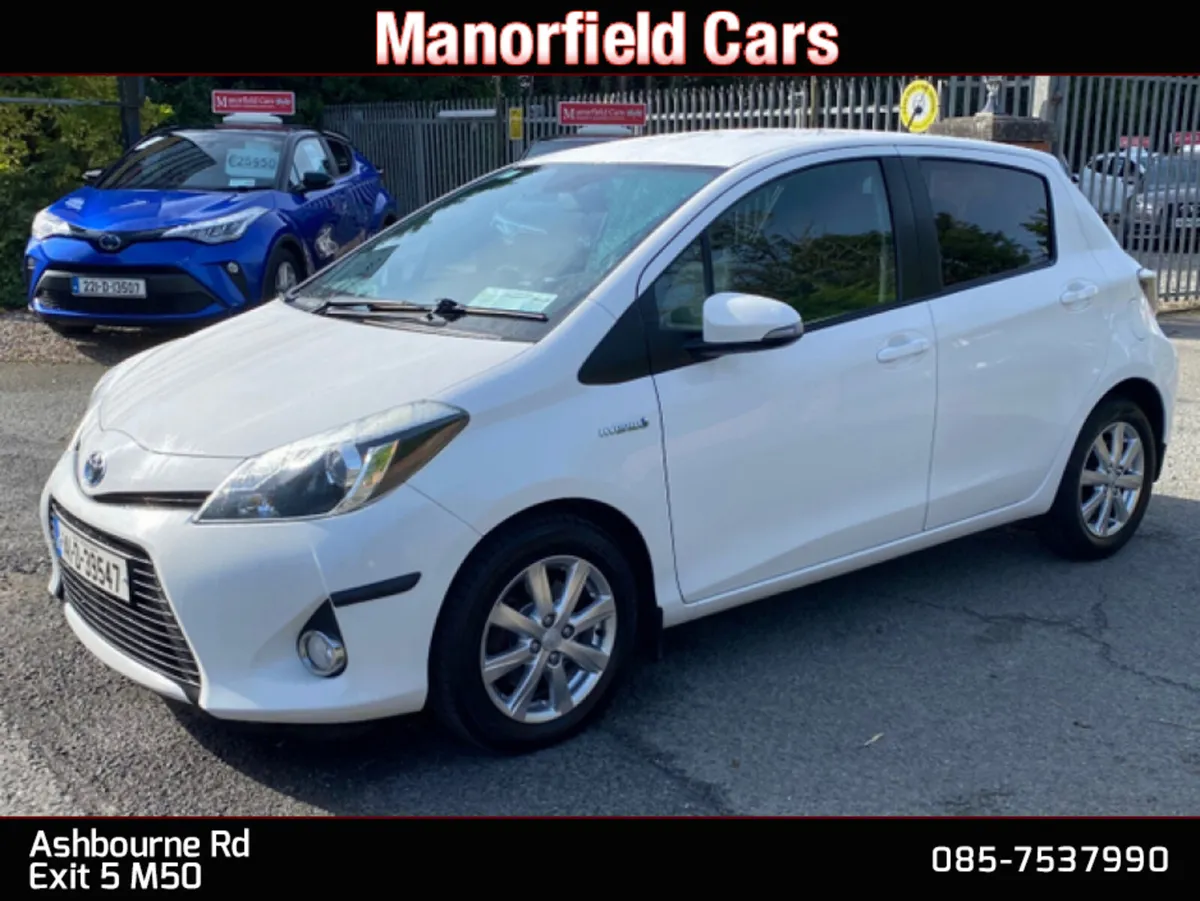 2014 Toyota Yaris Icon+ 1.5 Petrol Hybrid Auto - Image 3