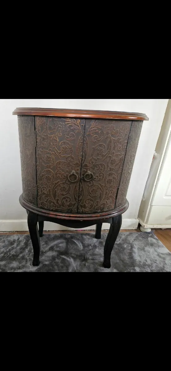 Table - Image 3