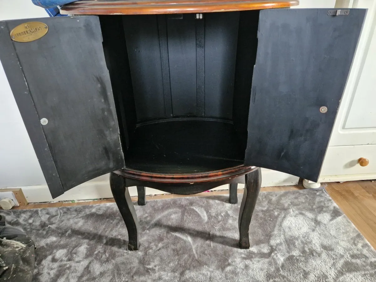 Table - Image 4
