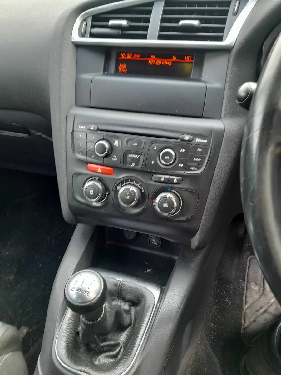 Citroen C4 2011 - Image 2