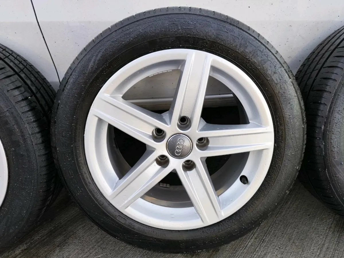 Audi A3 alloy wheels on excellent premium tyres - Image 4