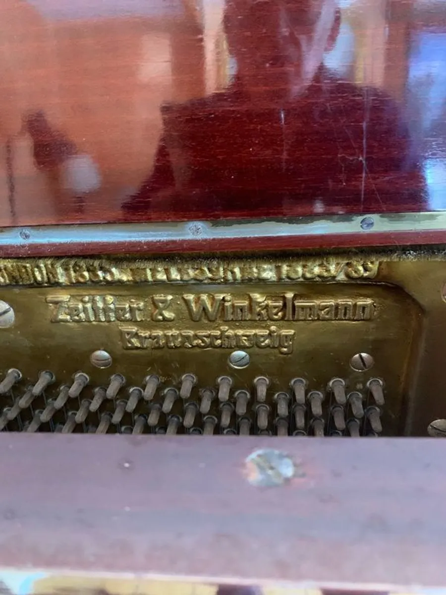 Piano - Image 2