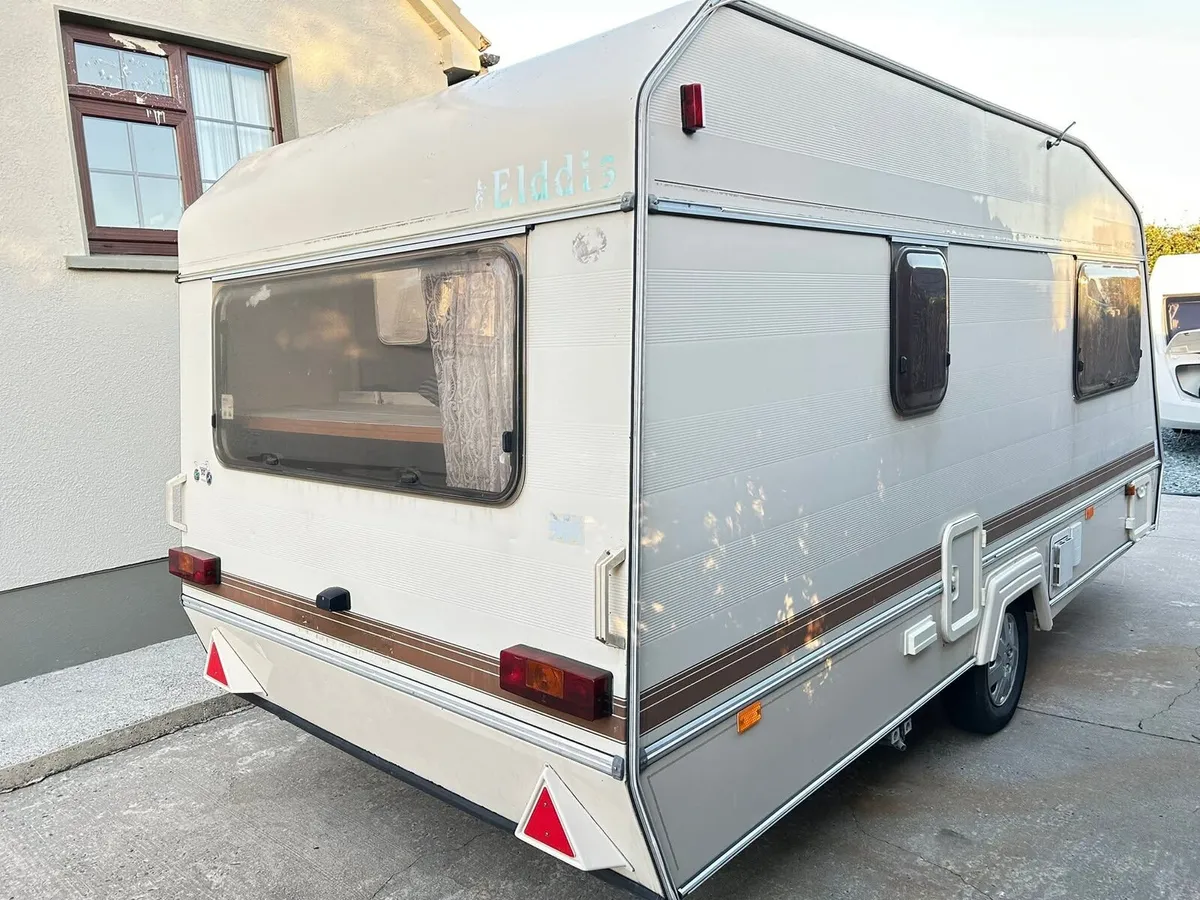 Starter caravan 4 berth - Image 2