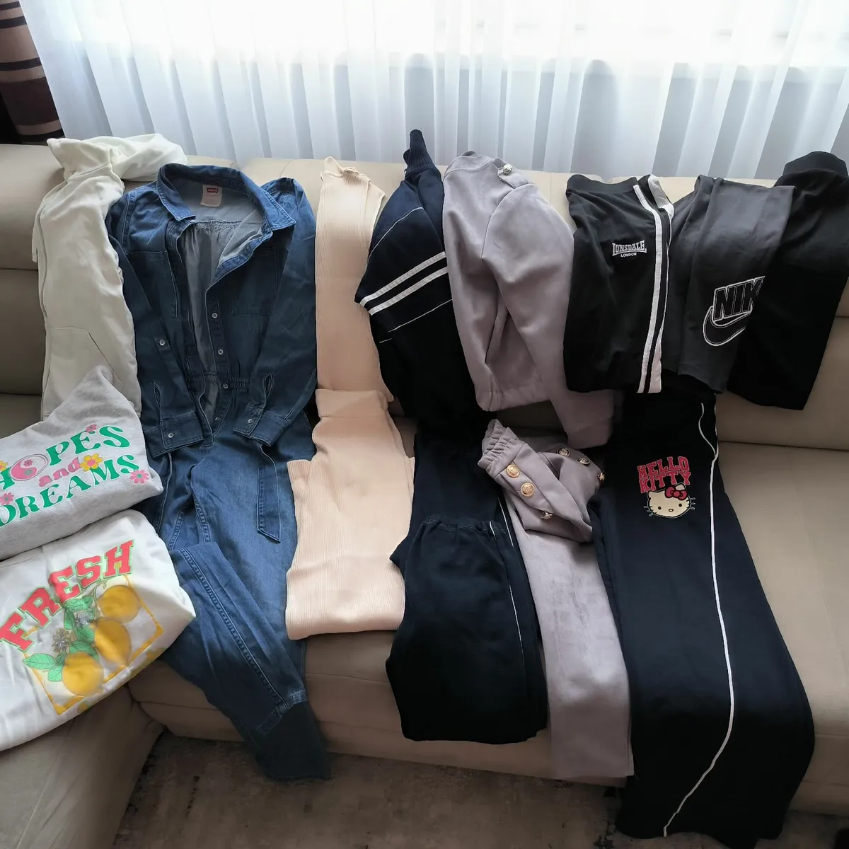 Clothes - Image 3