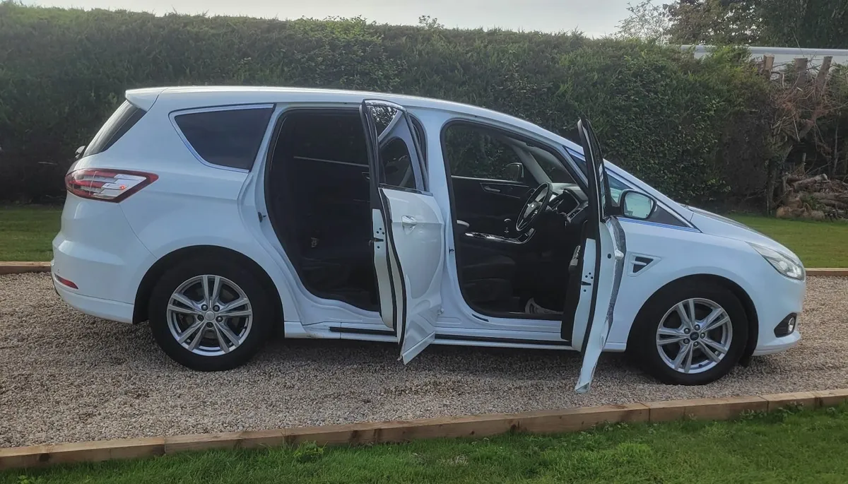 Ford S-Max 2015 - Image 2