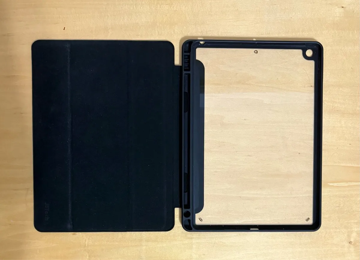 iPad 9th Generation - 64GB - Image 4
