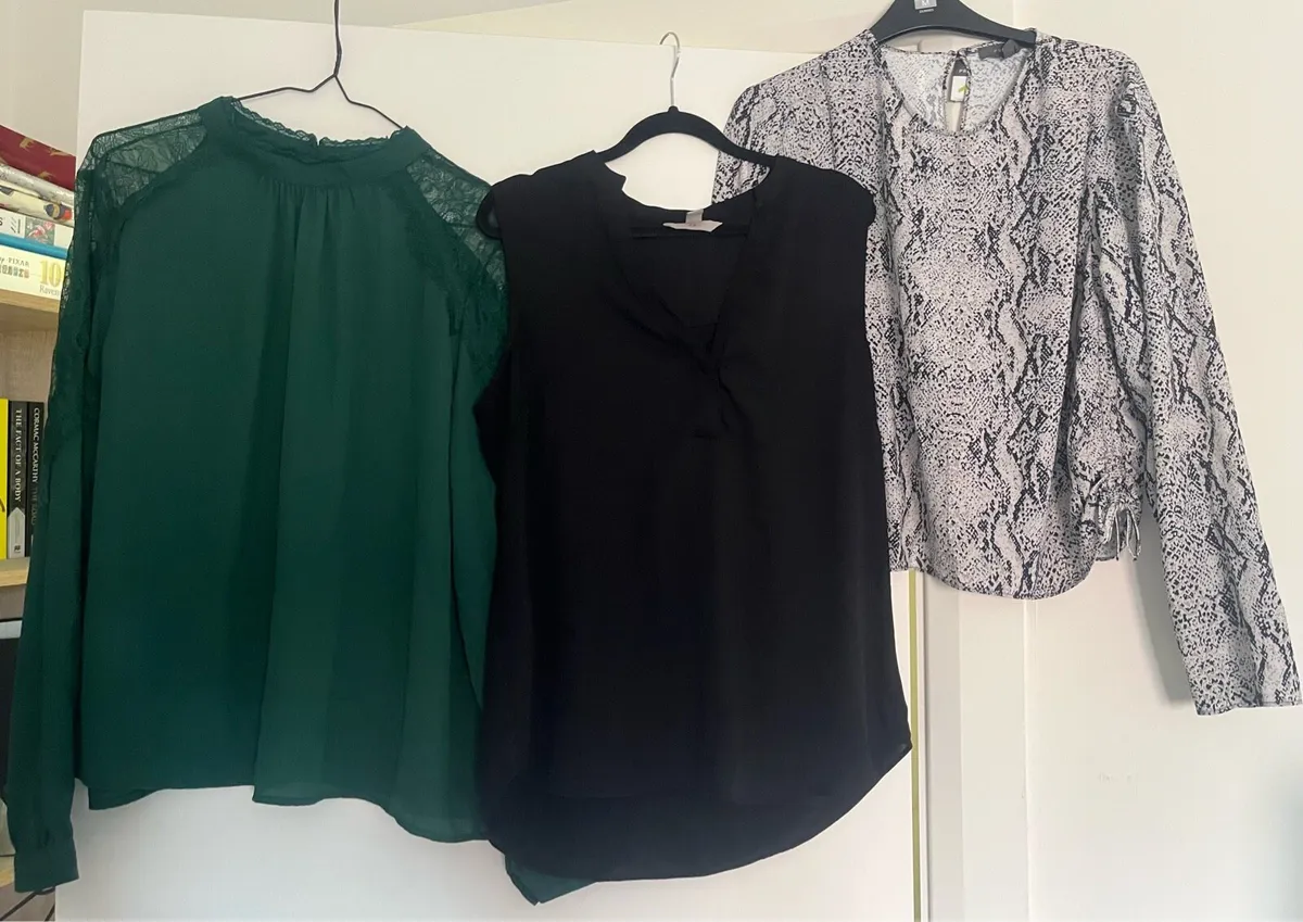 women’s clothes bundle dresses tops jeans size 12 - Image 4