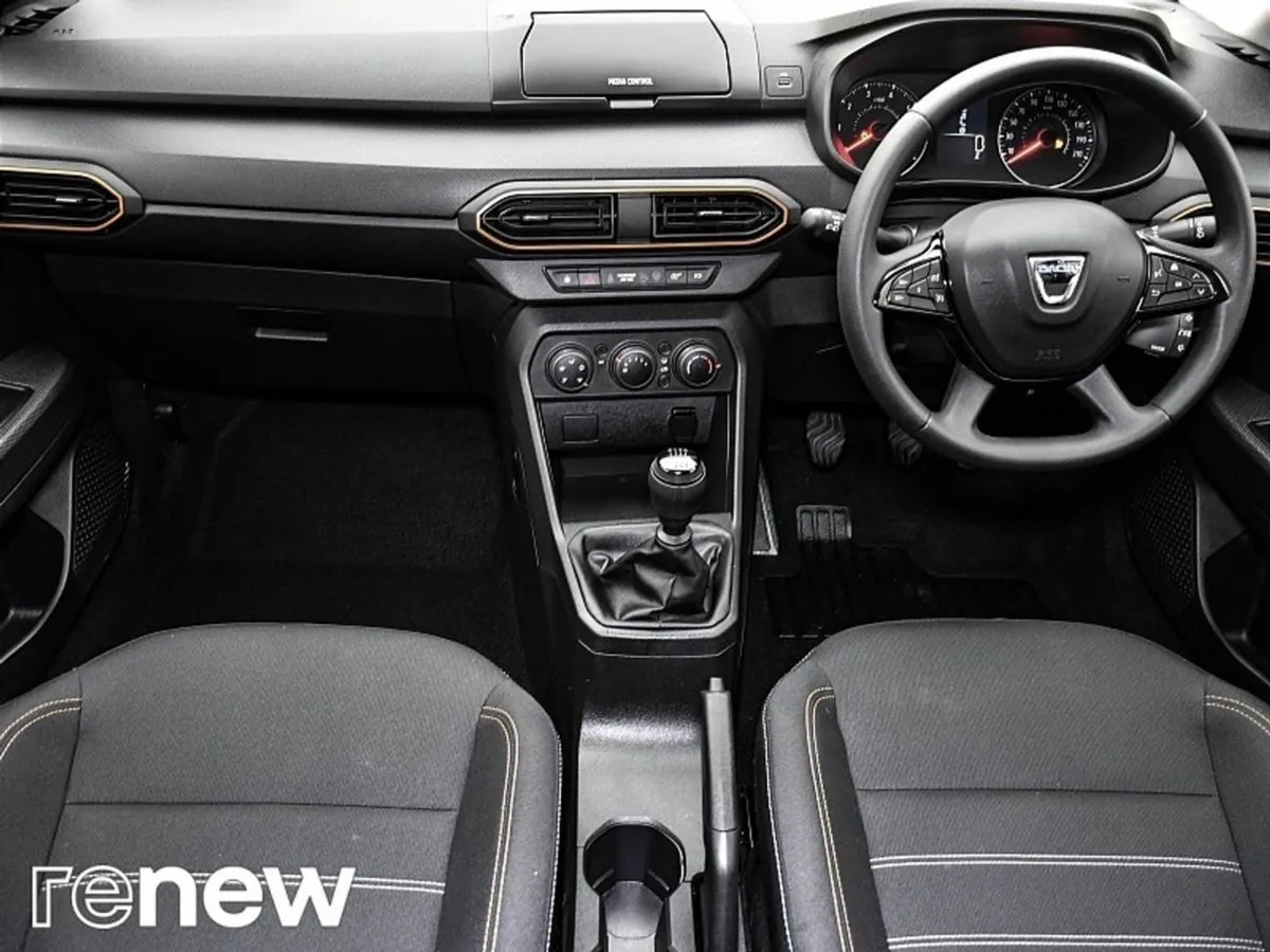 Dacia Sandero Stepway Essential TCe 90 My21.5 - Image 2