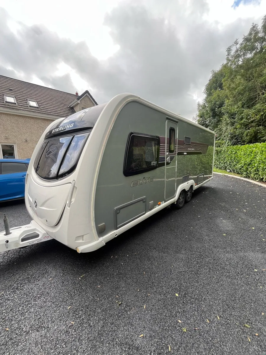 Sterling elite explorer 4 berth island bed - Image 1