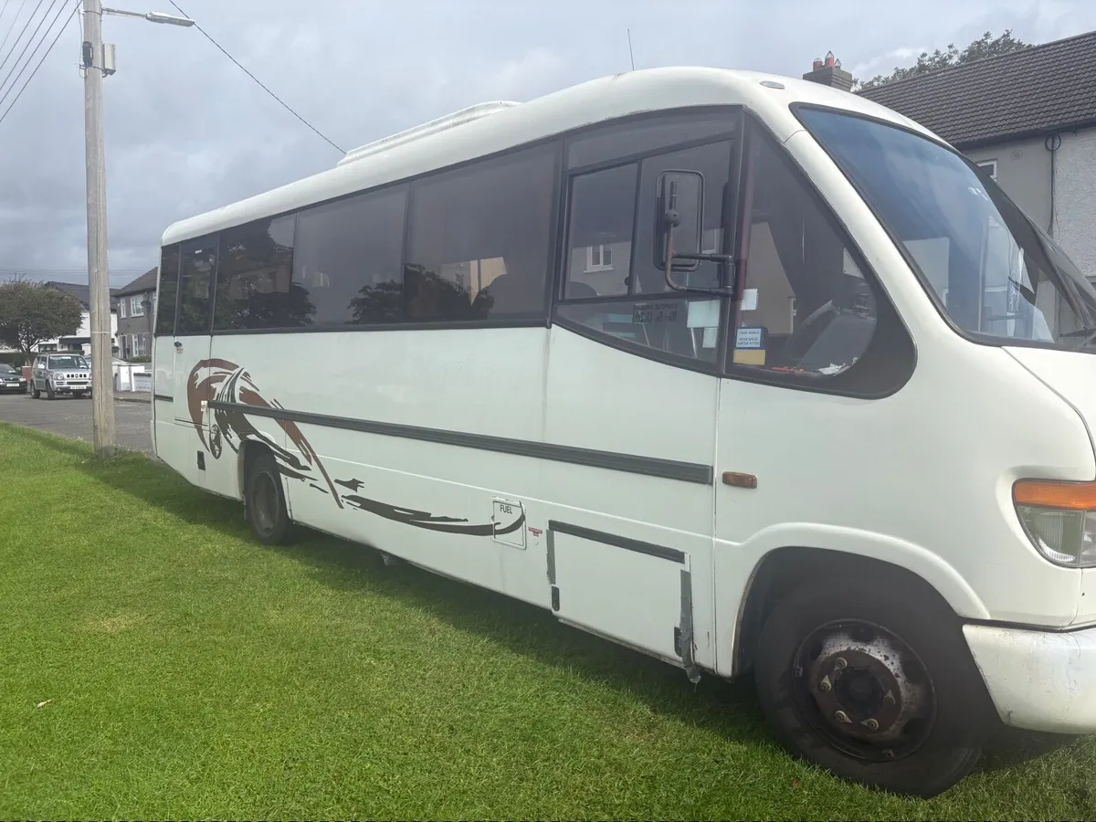 Mercedes-Benz Other 2005 - Image 1