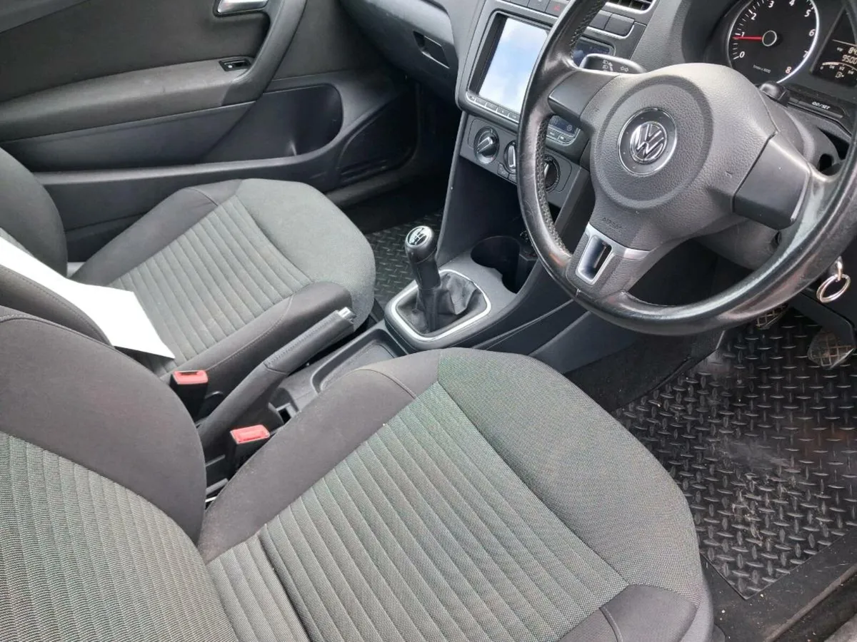 Car - Image 3