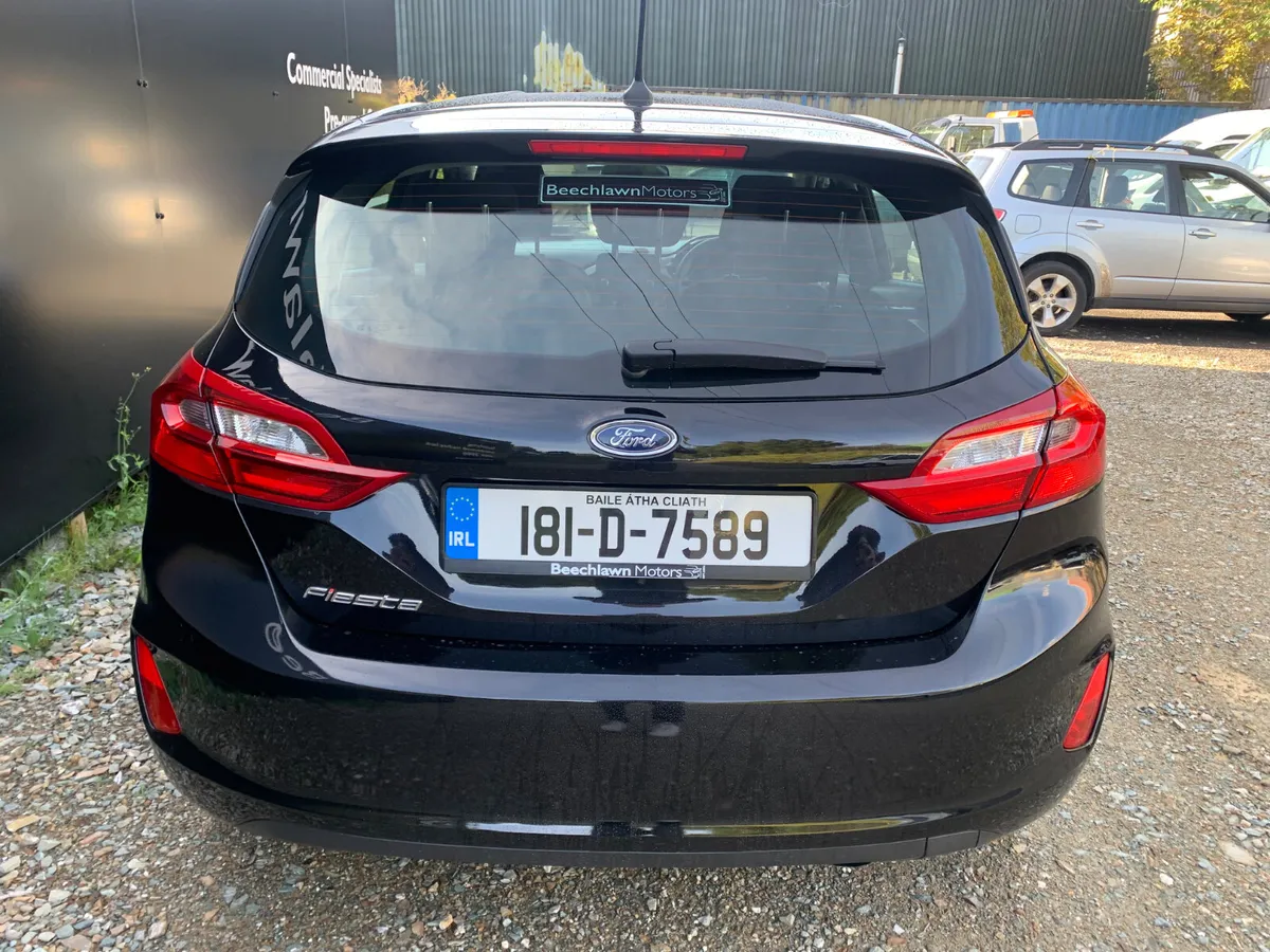 FORD FIESTA 1.1 70PS ZETEC 5DR - Image 4