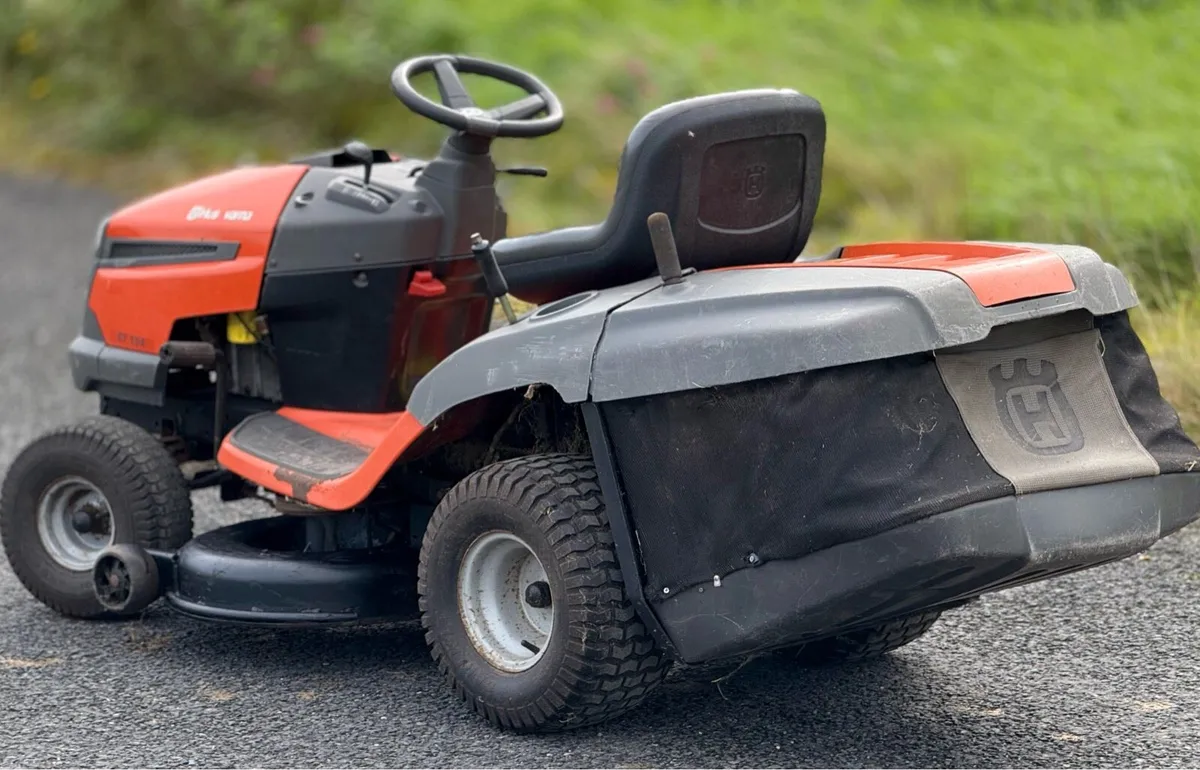 Husqvarna RideOn 15Hp 38” cut - Image 3
