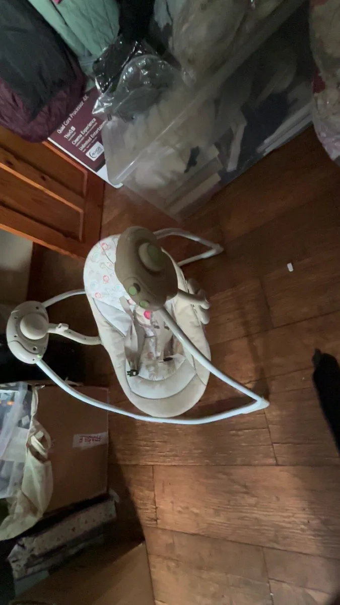 Baby swing - Image 2