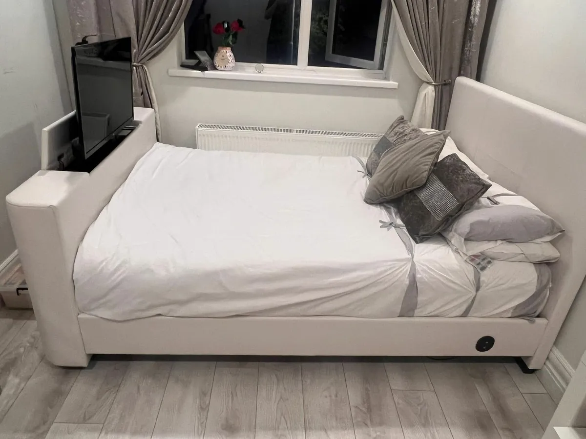 4ft6 Double White Faux Leather TV Bed Frame - Image 4
