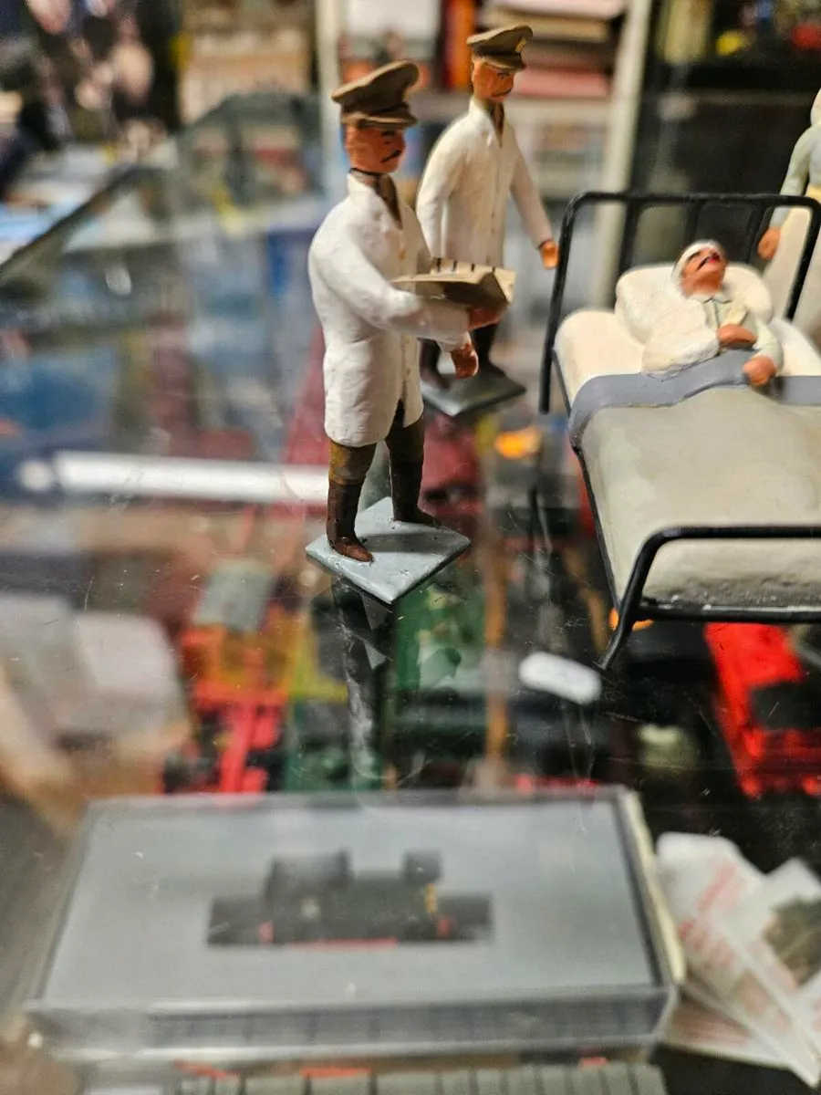 Britain's Code3 WW1 Hospital Diorama - Image 3