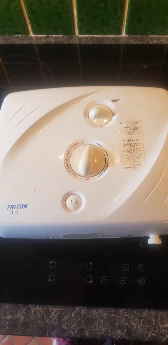 Triton t90xr shower mains fed - Image 1