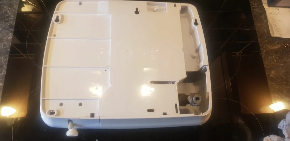 Triton t90xr shower mains fed - Image 4