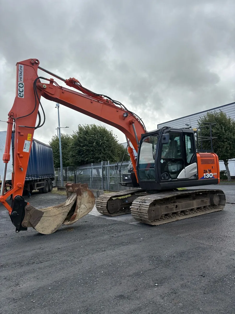 Hitachi 130-6 - Image 1
