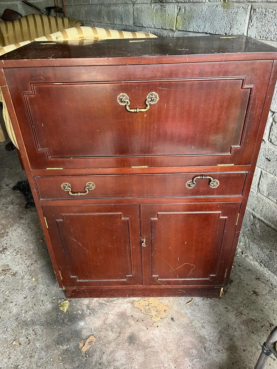 Drinks cabinet - Image 1