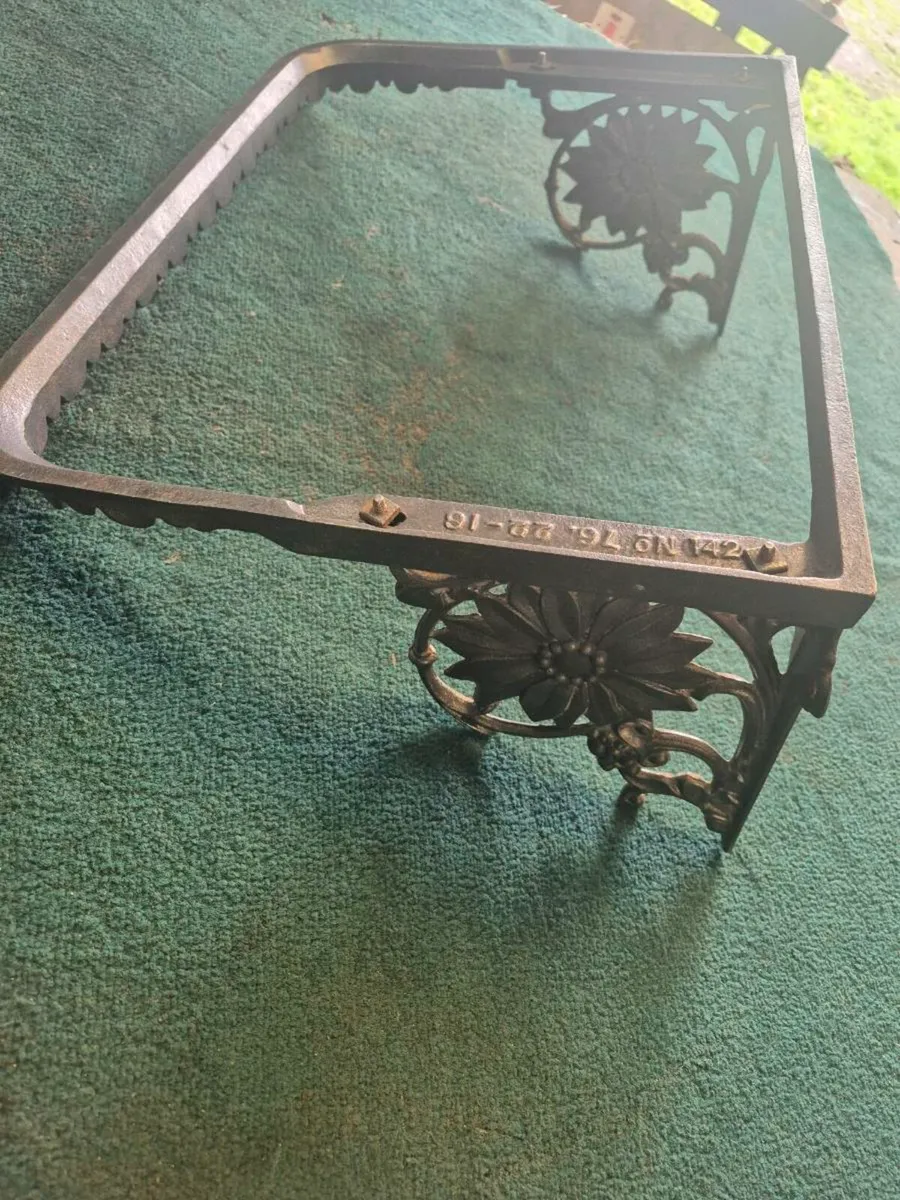 Antique Victorian Cast Iron Shelf. - Image 1