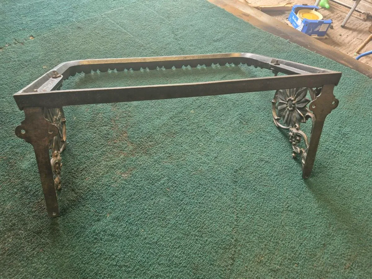 Antique Victorian Cast Iron Shelf. - Image 3