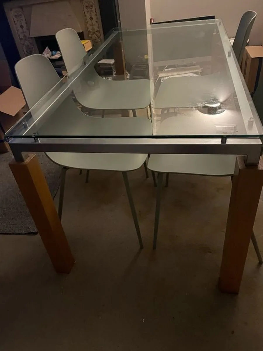 table - Image 4