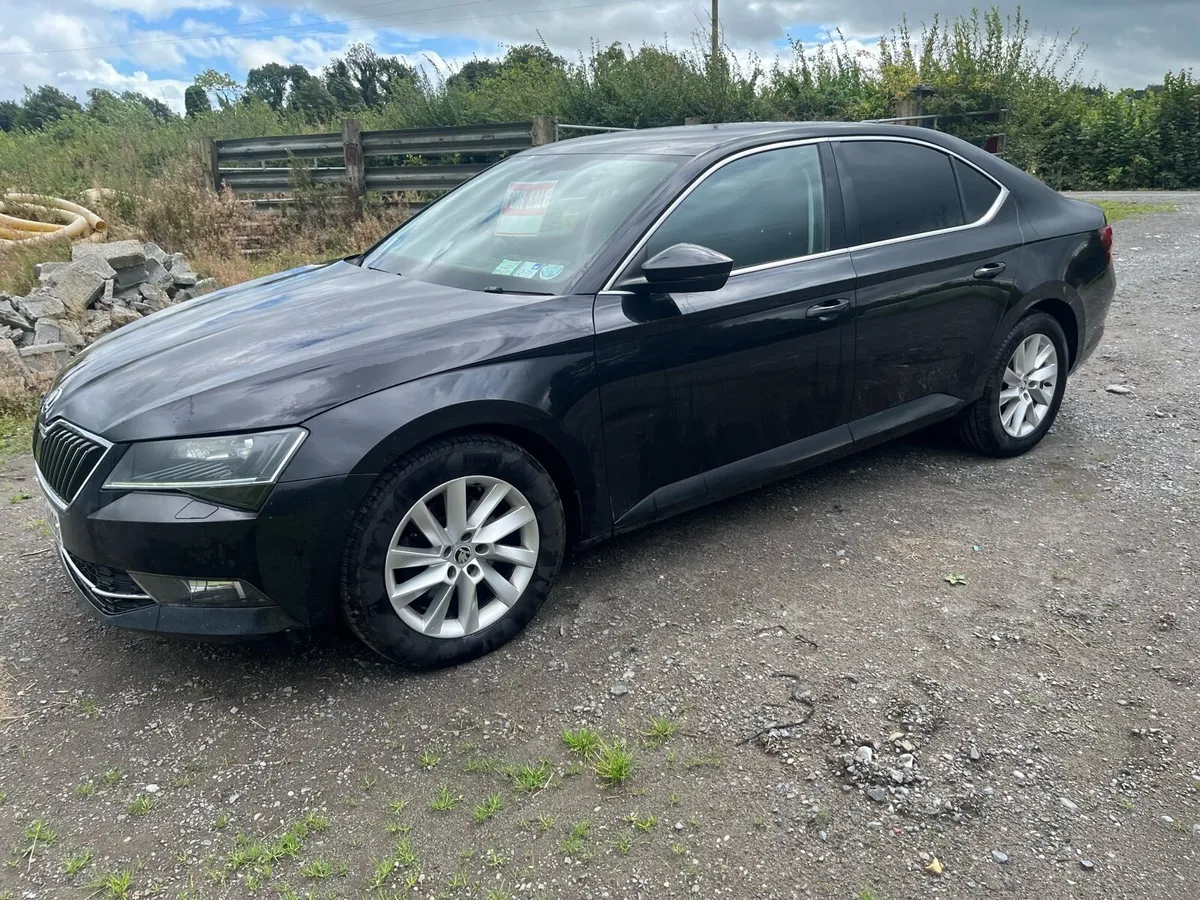 Skoda superb - Image 2
