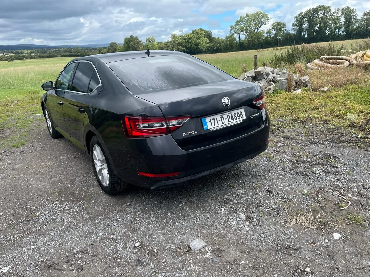 Skoda superb - Image 4