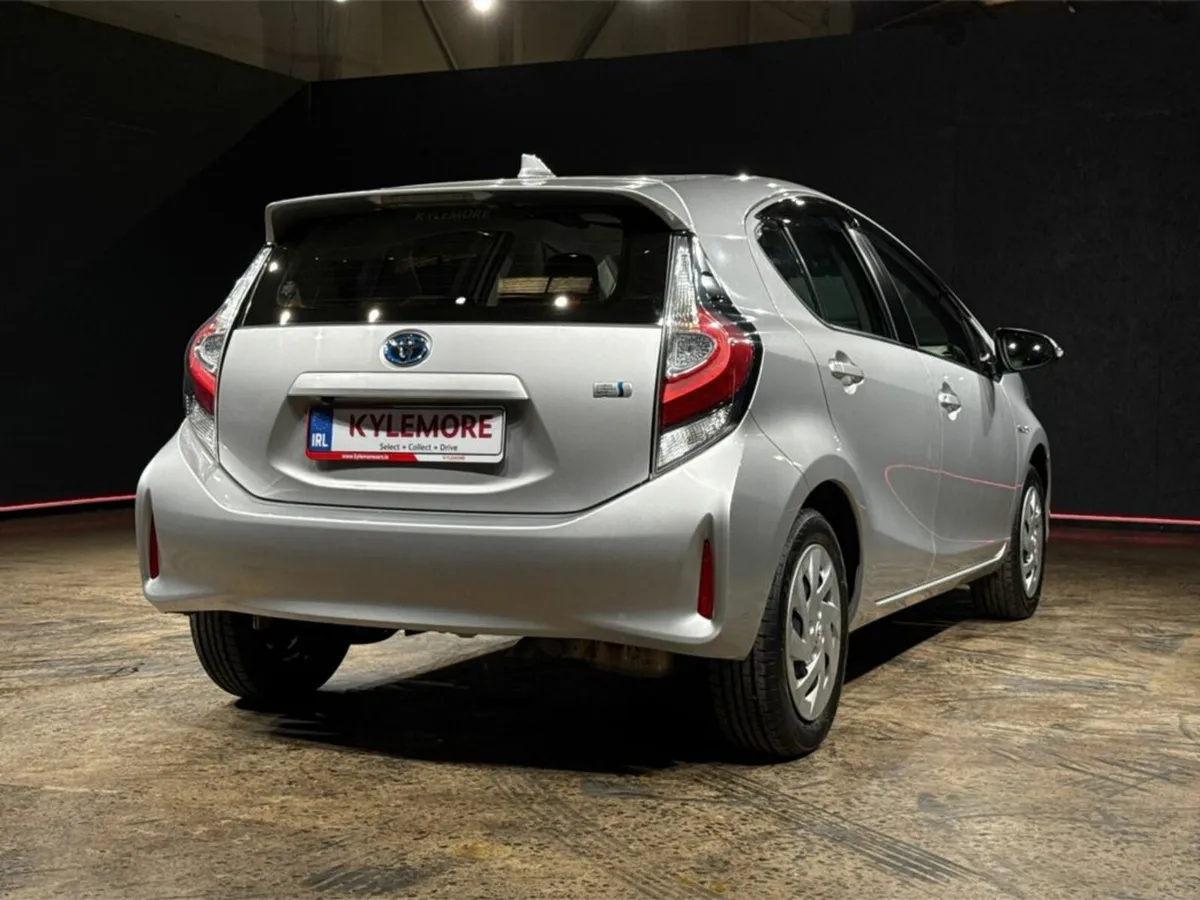 Toyota Aqua 1.5 HYBRID AUTOMATIC - REVERSE CAMERA - Image 4