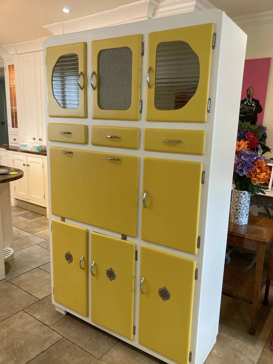 1960s kitchen dresser fully restored - Image 4