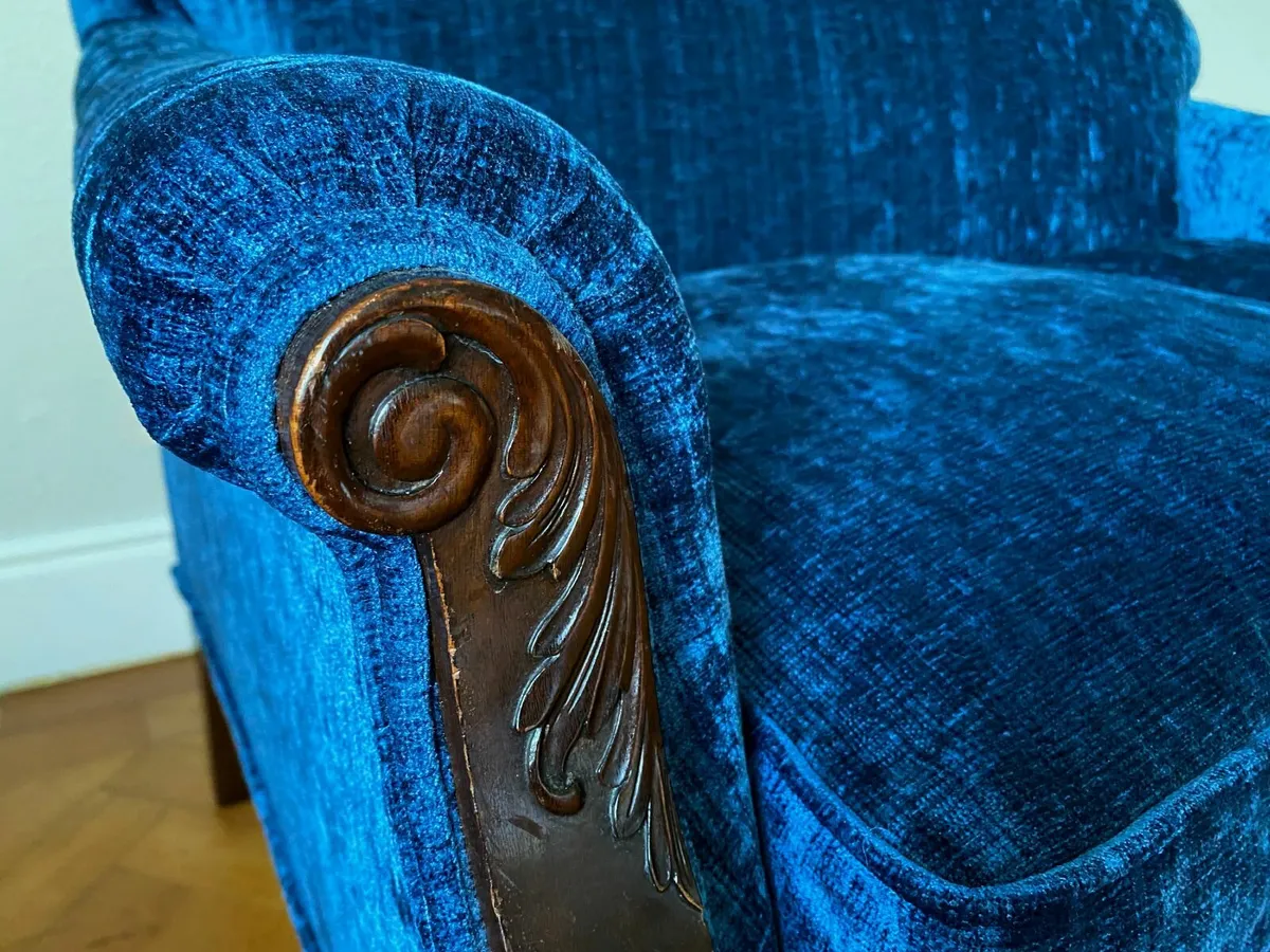 Two Seater Vintage Sofa - Image 3