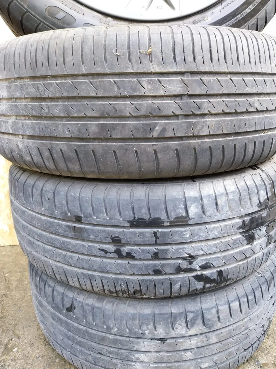 2015 Suzuki Vitara 17" Alloy Wheels Set 215/55R17 - Image 3