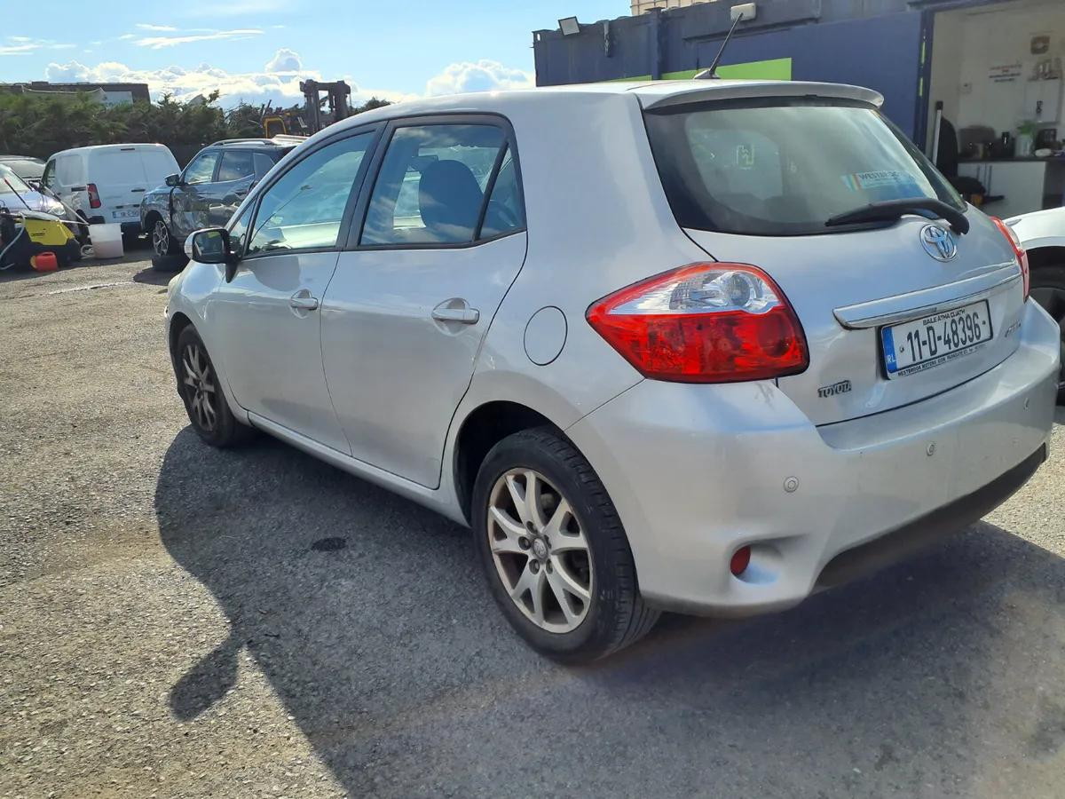2011 Toyota auris - Image 4
