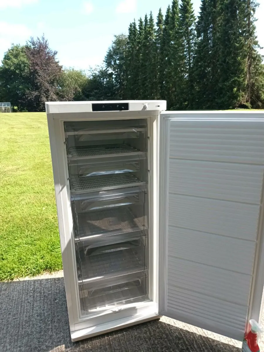 Freezer - Image 1