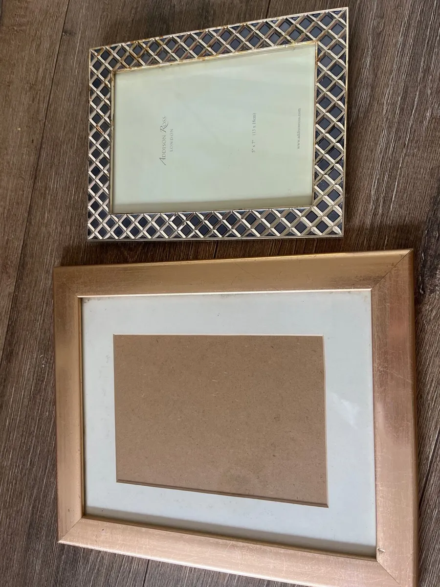 Two photo frames all together €5 - Image 2