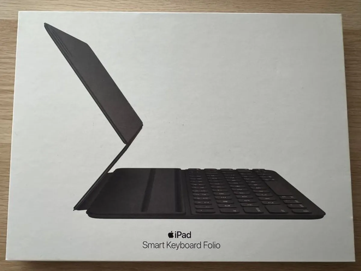 Apple Smart  Keyboard Folio MXNK2LB/A - Image 1