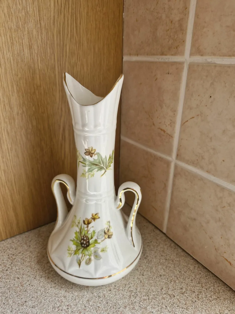 Vases and flower pots - Image 3