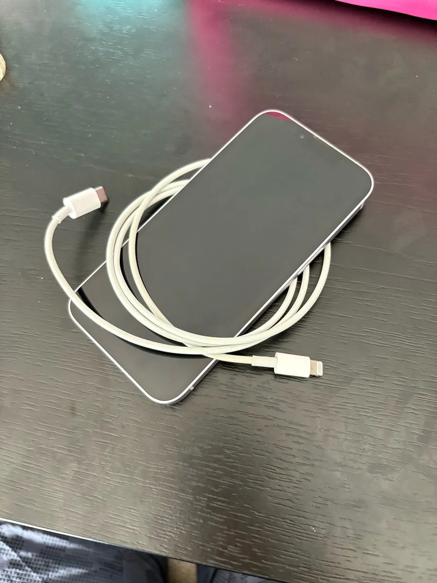 iPhone 14 Purple Like New - Image 3
