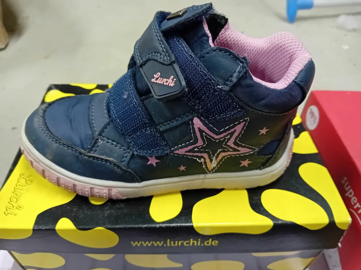 Girls shoes - Image 4