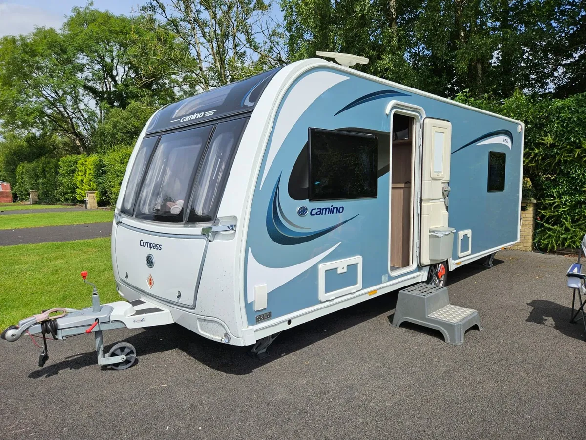 2018 Compass Camino 550 - Image 3