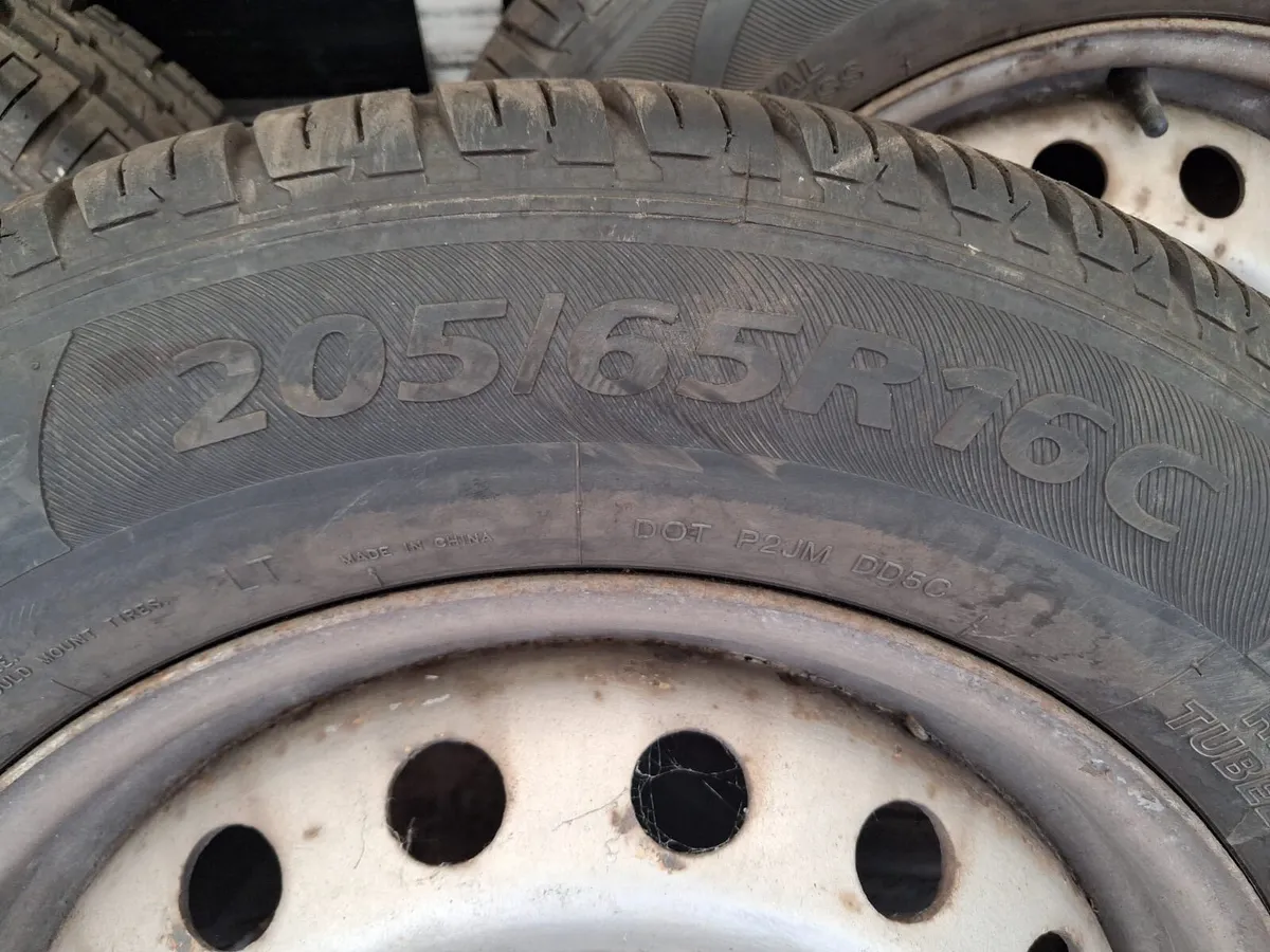 Wheels ///tyres ///205/65/16c - Image 1