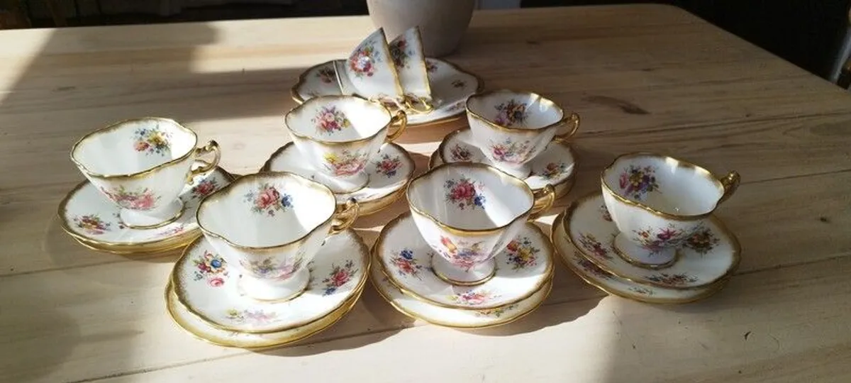 Bone China tea set - Image 4