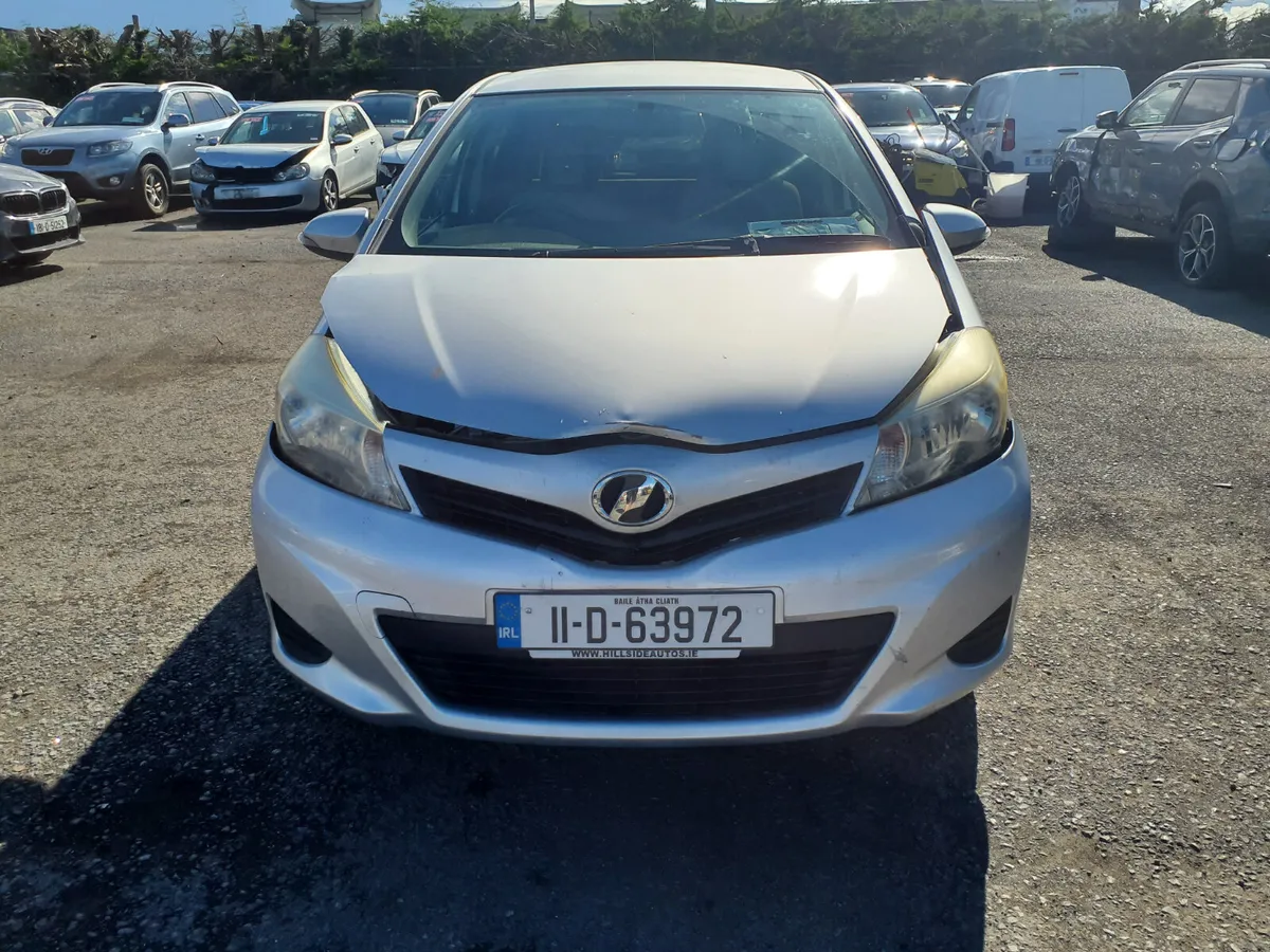 2011 Toyota vitz - Image 2