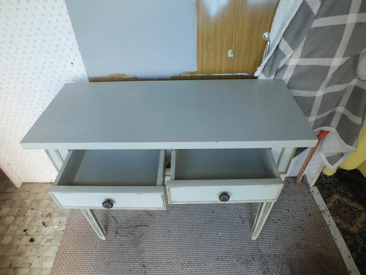 Hall Table - Image 2