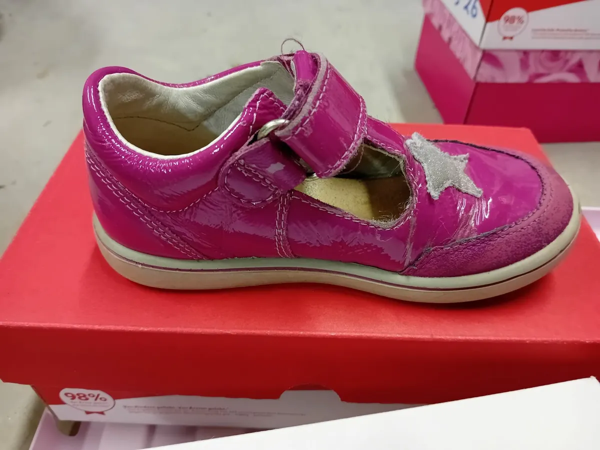 Girls shoes - Image 1