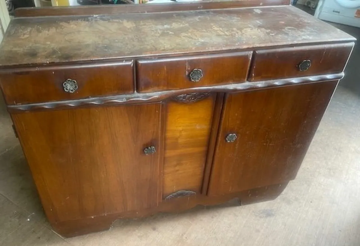 Antique cabinet - Image 2