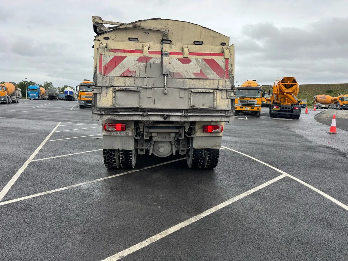 Scania P400 tipper tar spec - Image 4